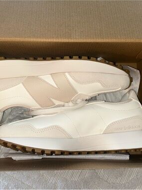 New Balance Womens 327 White Beige Sneakers 8.5 WS327NKD Shoes New